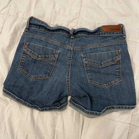 Denizen from Levi's jean shorts, size 4 - Picture 2 of 3